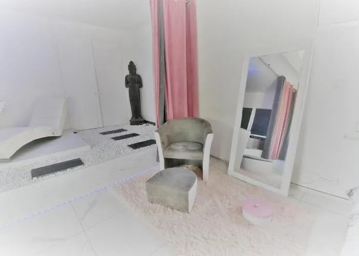 Appartement Jacuzzi Romantique 15 Min Etretat 1 *